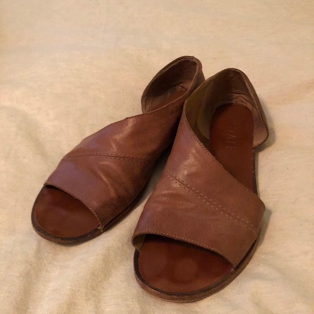 1.State leather sandals